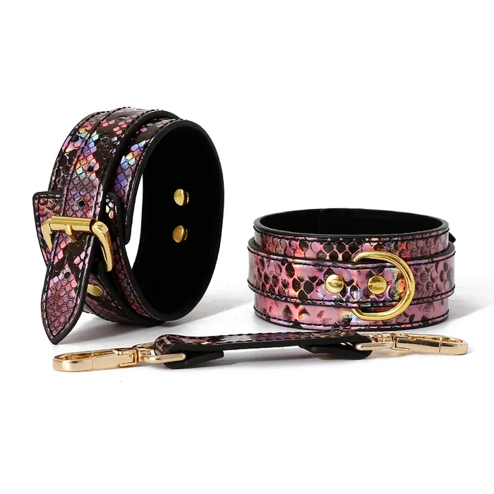 Yiwu Holographic Snakeskin Faux Leather Ankle Cuffs Yiwu Idea Leather Couples Yiwu Holographic Snakeskin Faux Leather Ankle Cuffs Yiwu Idea Leather Couples